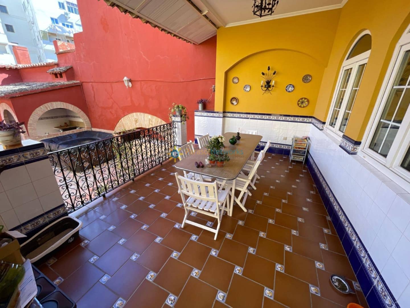 4 bedroom Townhouse for sale in Xativa with garage - € 190,000 (Ref: 9828064)
