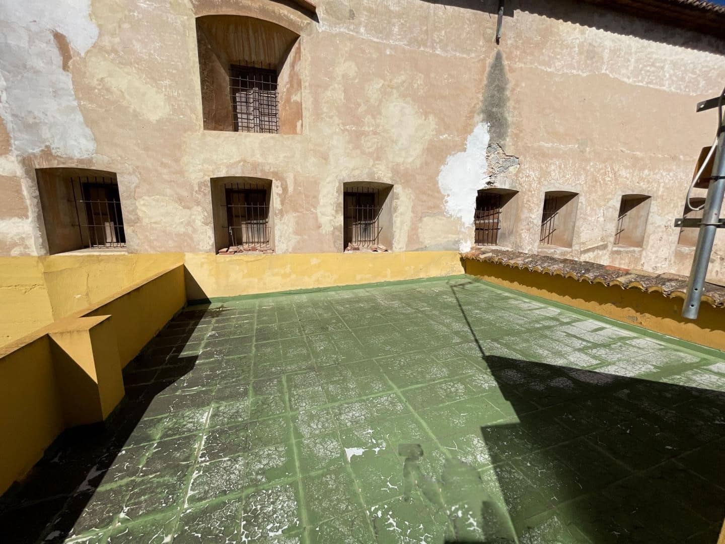 4 bedroom Townhouse for sale in Xativa with garage - € 190,000 (Ref: 9828064)