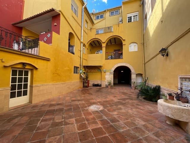 4 chambre Maison de Ville à vendre à Xàtiva avec garage - 1 900 000 € (Ref: 9828064)