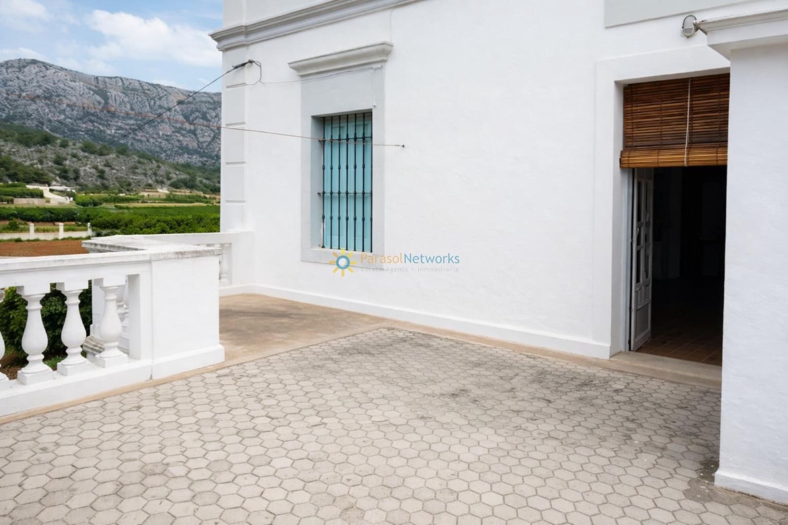 9 bedroom Finca/Country House for sale in Benifairo de les Valls with garage - € 550,000 (Ref: 9838717)