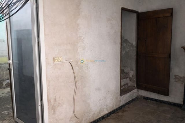 5 chambre Maison de Ville à vendre à Benigánim avec garage - 45 000 € (Ref: 9841913)