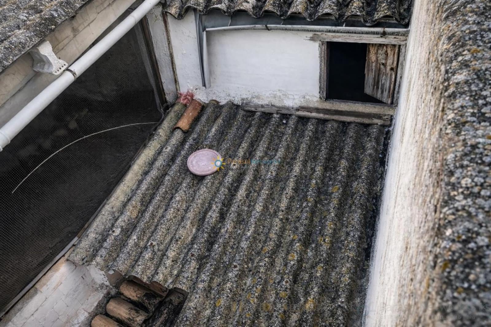 5 bedroom Townhouse for sale in Beniganim with garage - € 45,000 (Ref: 9841913)