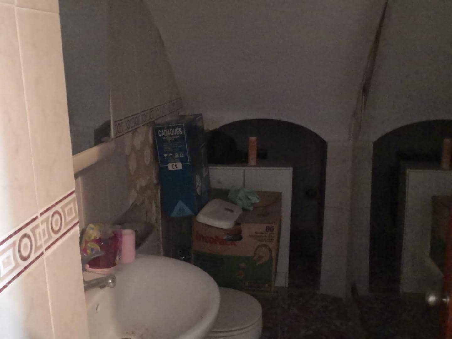 5 bedroom Townhouse for sale in L'Olleria - € 57,000 (Ref: 9877599)