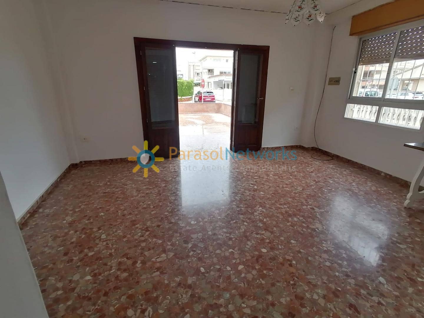2 soverom Strandleiligheter til leie i Oliva - € 600 (Ref: 9889545)