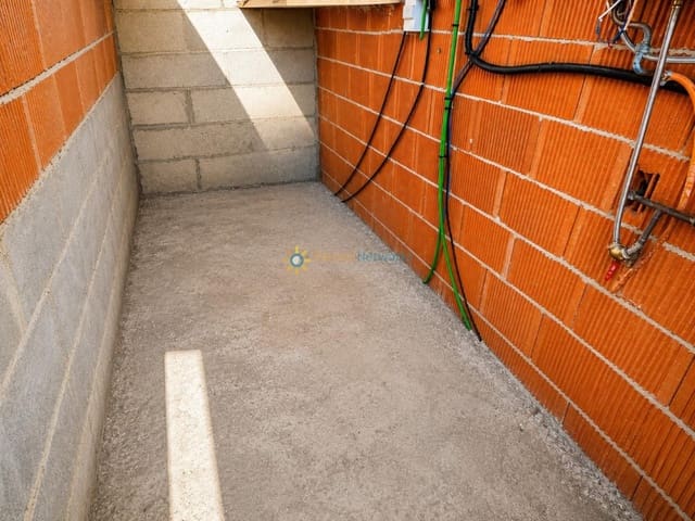 Teren niezagospodarowany na sprzedaż w Benigánim - 78 000 € (Ref: 9889564)