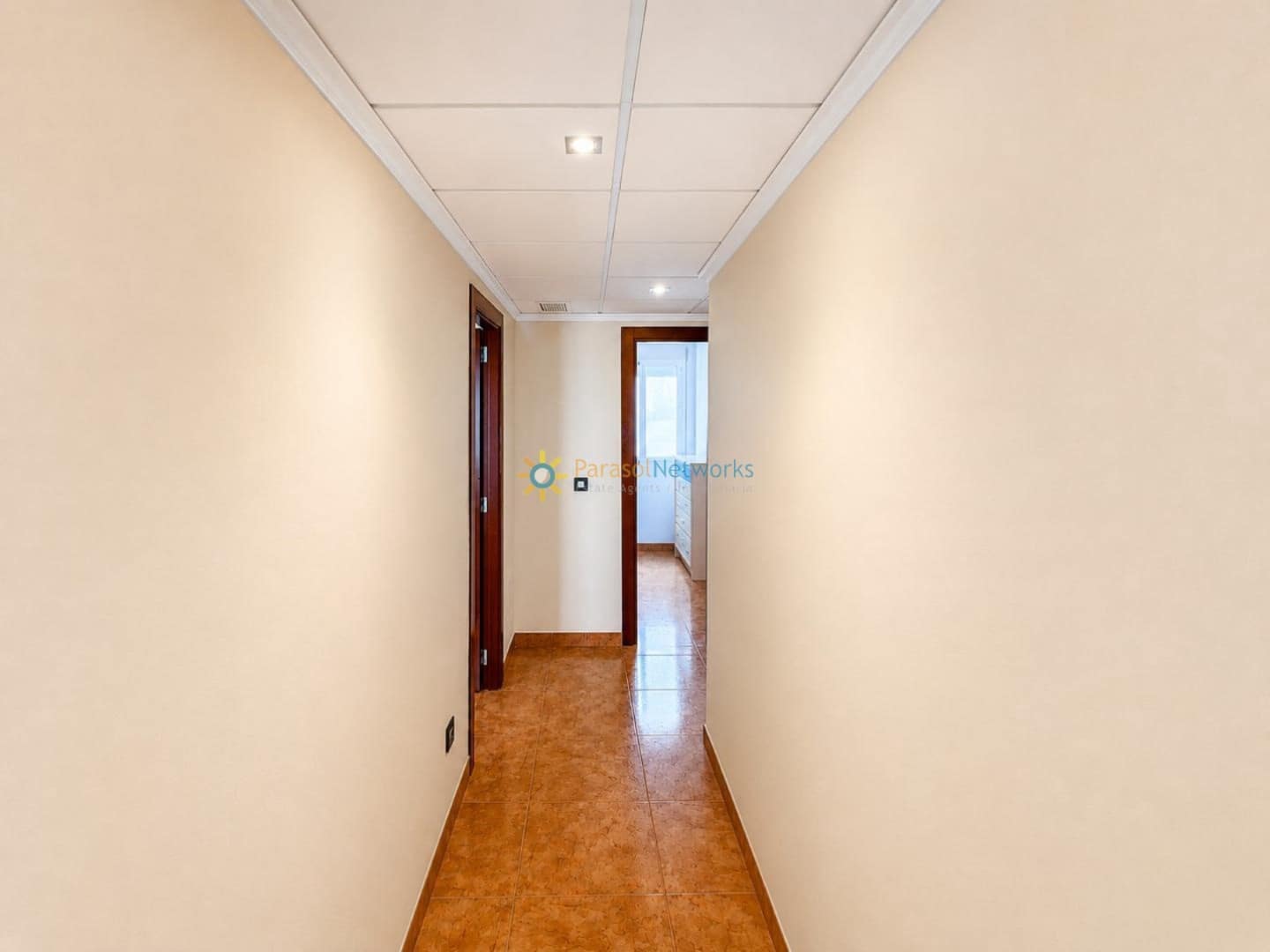 4 bedroom Apartment for rent in Xeraco - € 900 (Ref: 9895230)