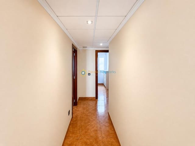 4 bedroom Apartment for rent in Xeraco - € 900 (Ref: 9895230)