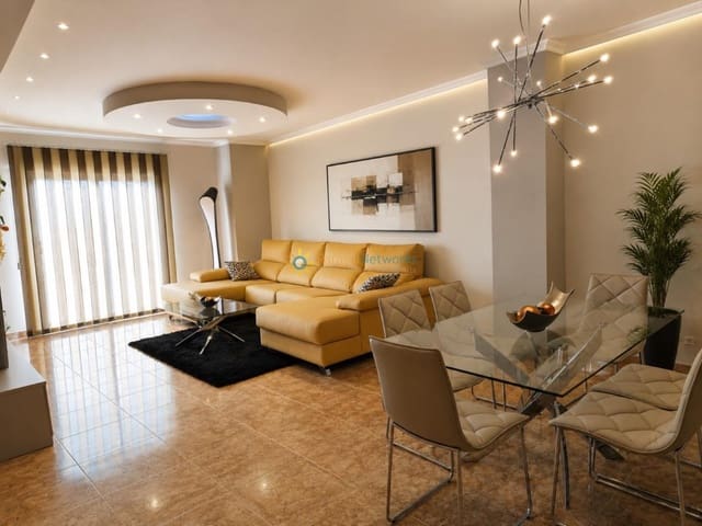 4 bedroom Apartment for rent in Xeraco - € 900 (Ref: 9895230)