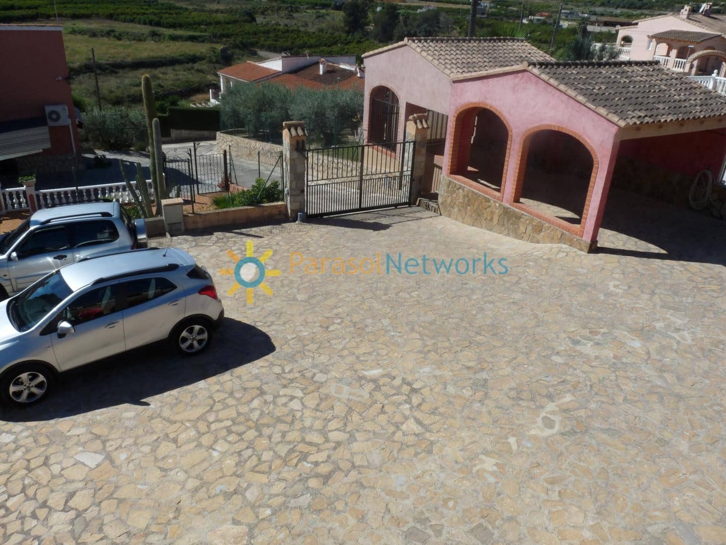 5 bedroom Villa for rent in La Font d'En Carros with pool garage - € 1,400 (Ref: 9895233)