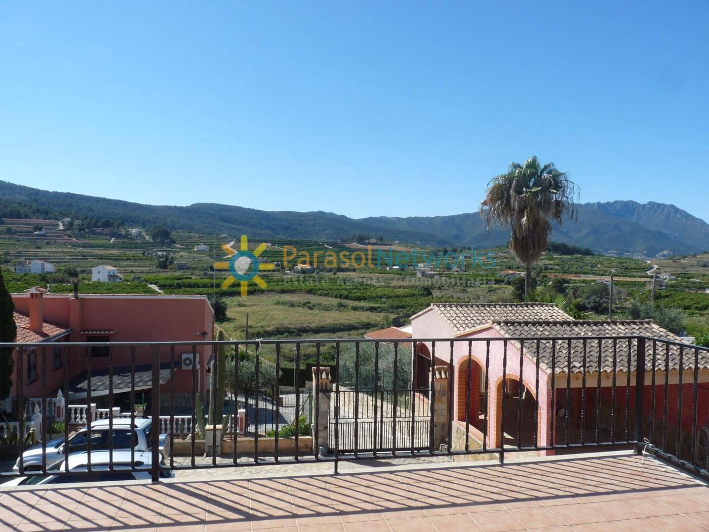 5 bedroom Villa for rent in La Font d'En Carros with pool garage - € 1,400 (Ref: 9895233)