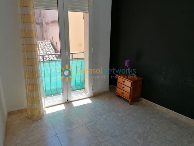 2 slaapkamer Flat te huur in Gandia - € 650 (Ref: 9908887)