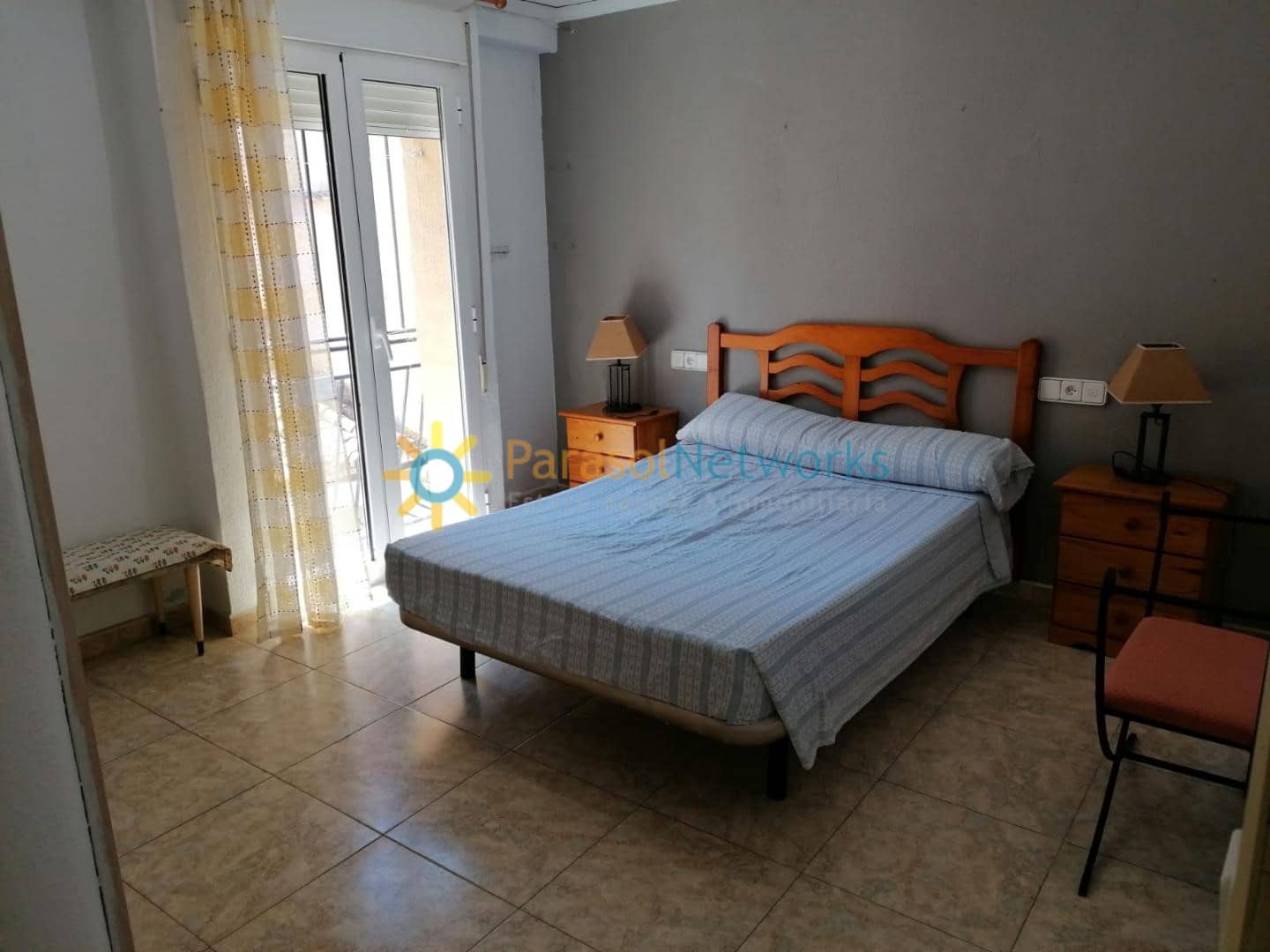 2 slaapkamer Flat te huur in Gandia - € 650 (Ref: 9908887)