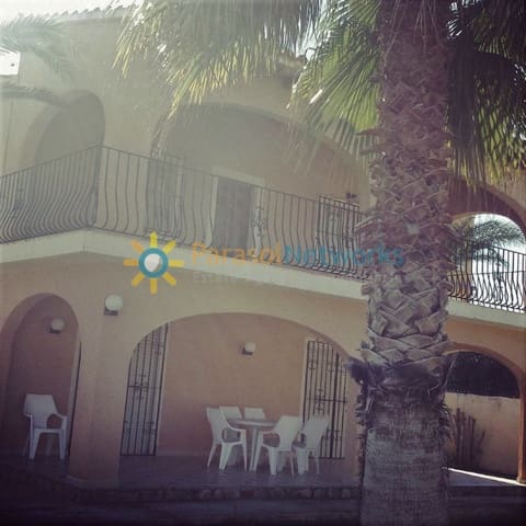 4 quarto Moradia para arrendar em Dénia com garagem - 1 000 € (Ref: 9908890)