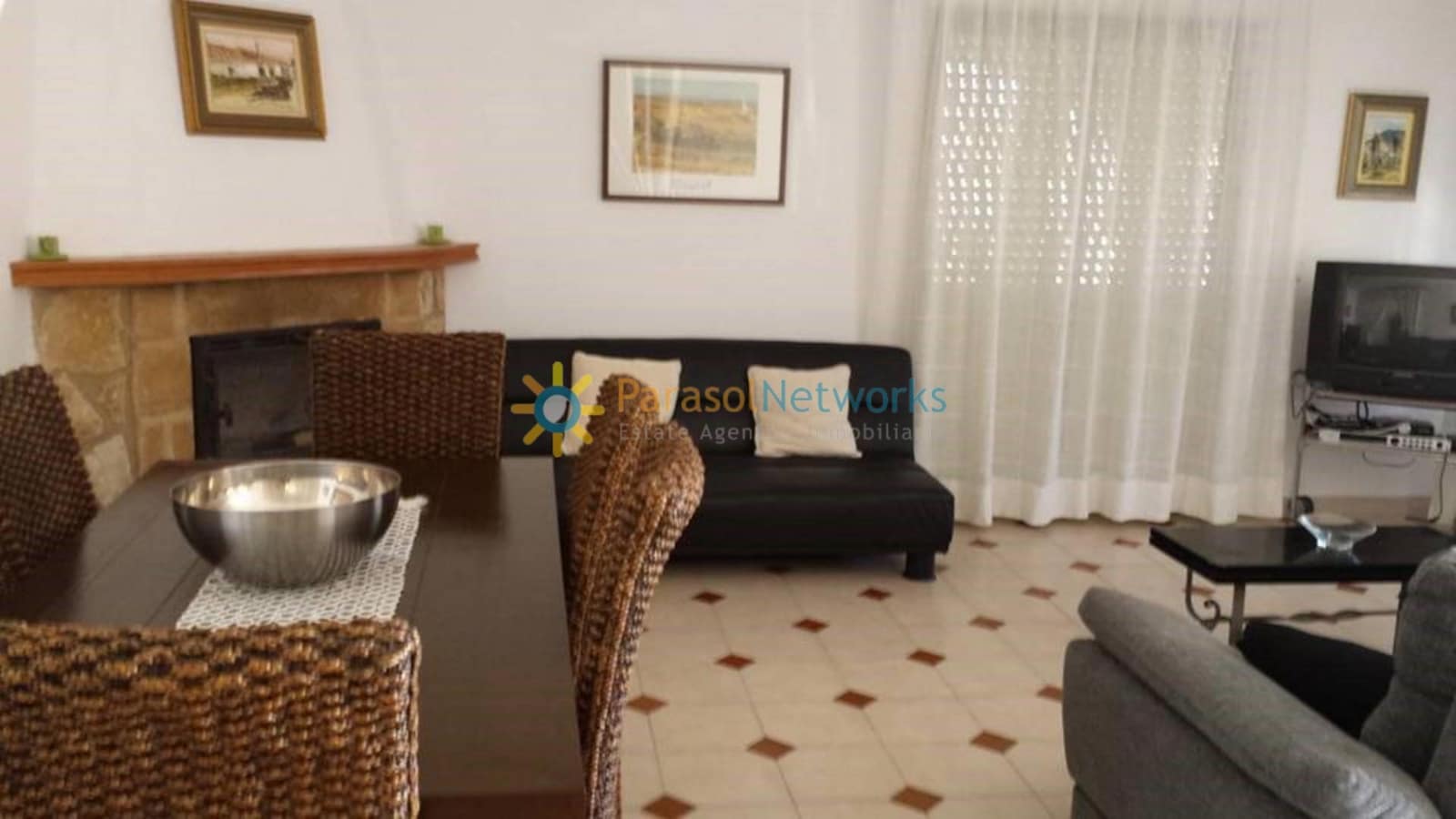4 quarto Moradia para arrendar em Denia com garagem - 1 000 € (Ref: 9908890)