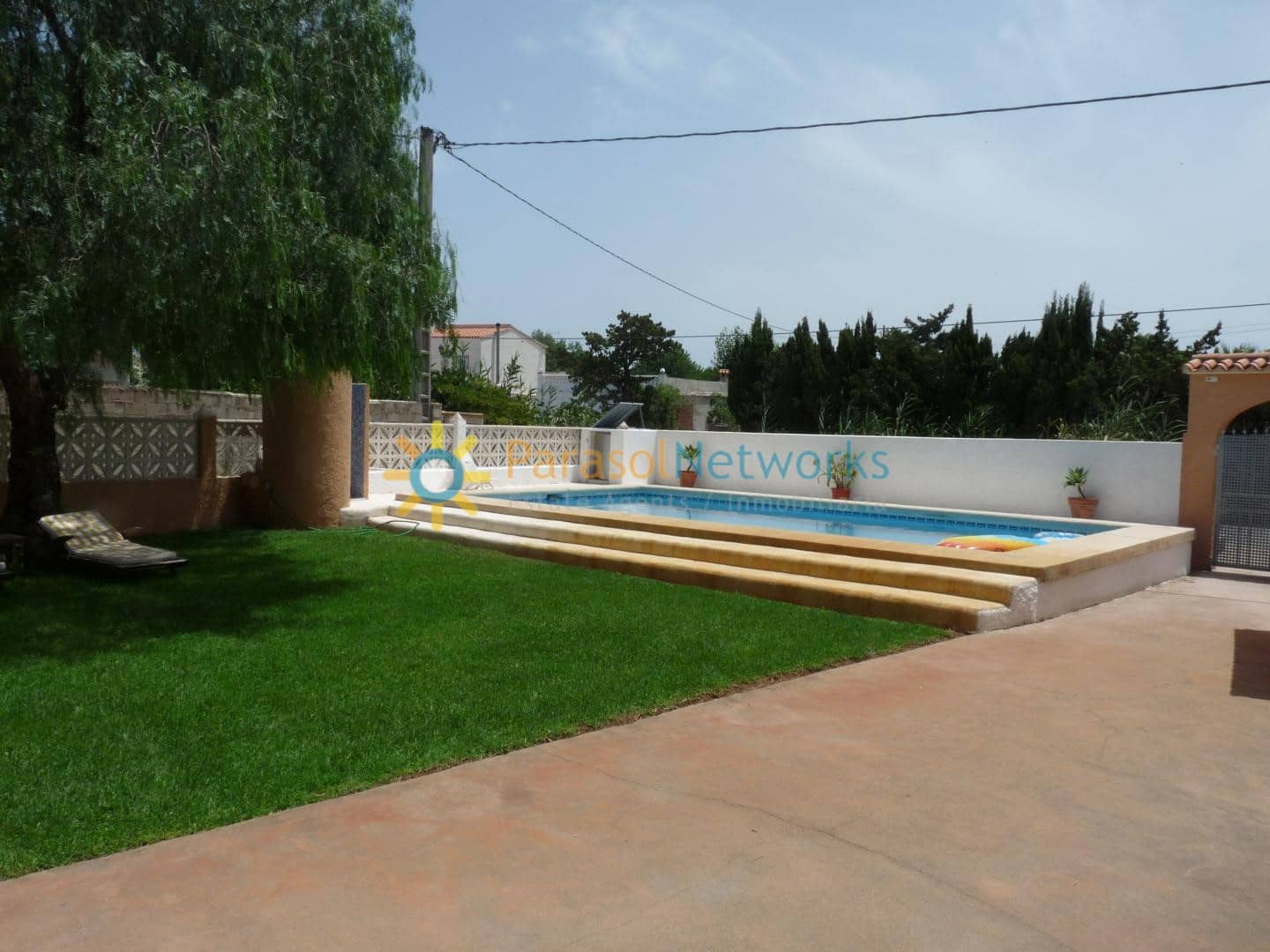 3 soveværelse Villa til leje i Oliva med swimmingpool garage - € 1.200 (Ref: 9908891)