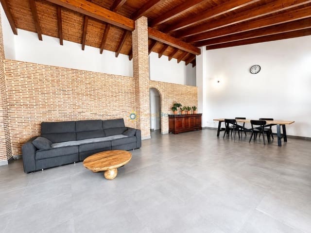 Chalet de 3 habitaciones en L'Enova en venta con piscina garaje - 285.000 € (Ref: 9911794)