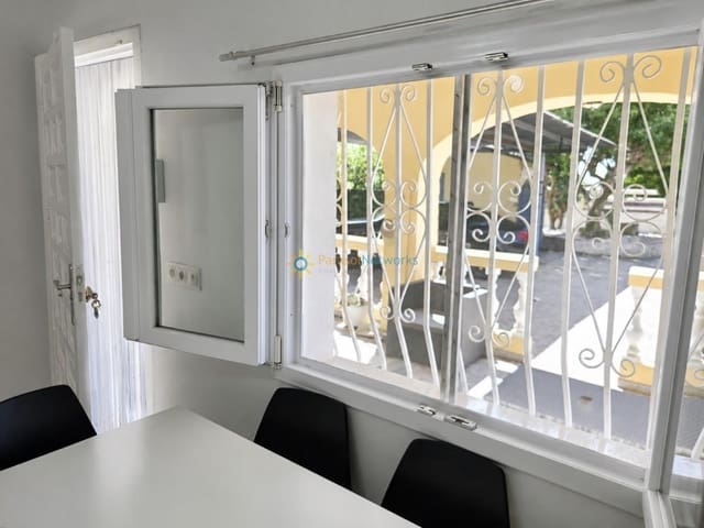 2 sypialnia Willa na sprzedaż w Oliva Playa, Oliva z basenem garażem - 250 000 € (Ref: 9921131)