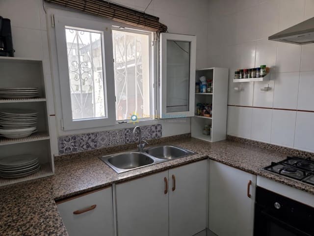 2 sypialnia Willa na sprzedaż w Oliva Playa, Oliva z basenem garażem - 250 000 € (Ref: 9921131)