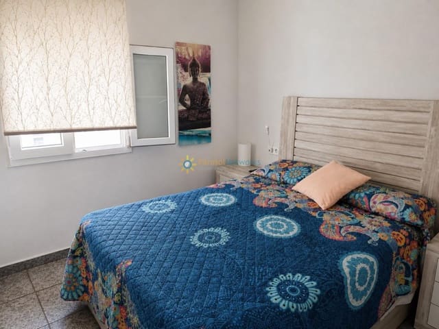 2 sypialnia Willa na sprzedaż w Oliva Playa, Oliva z basenem garażem - 250 000 € (Ref: 9921131)
