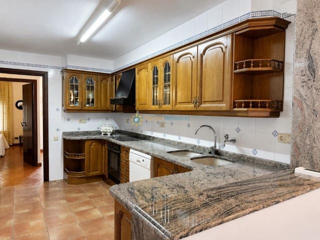5 chambre Villa/Maison à vendre à Ontinyent avec piscine garage - 440 000 € (Ref: 9926506)