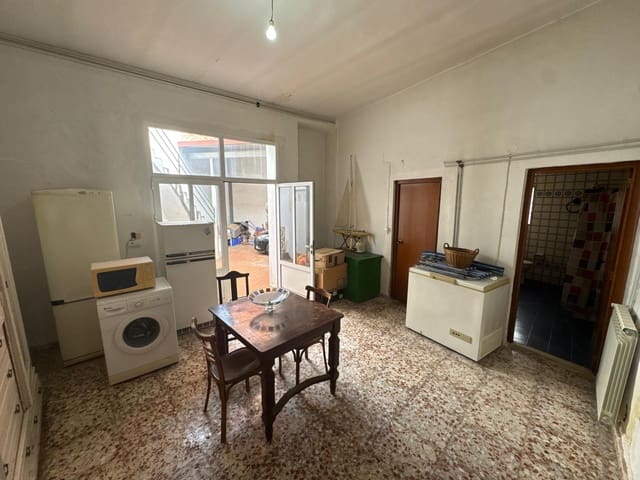 6 soverom Hus til salgs i Llutxent med garasje - € 179 500 (Ref: 9927942)