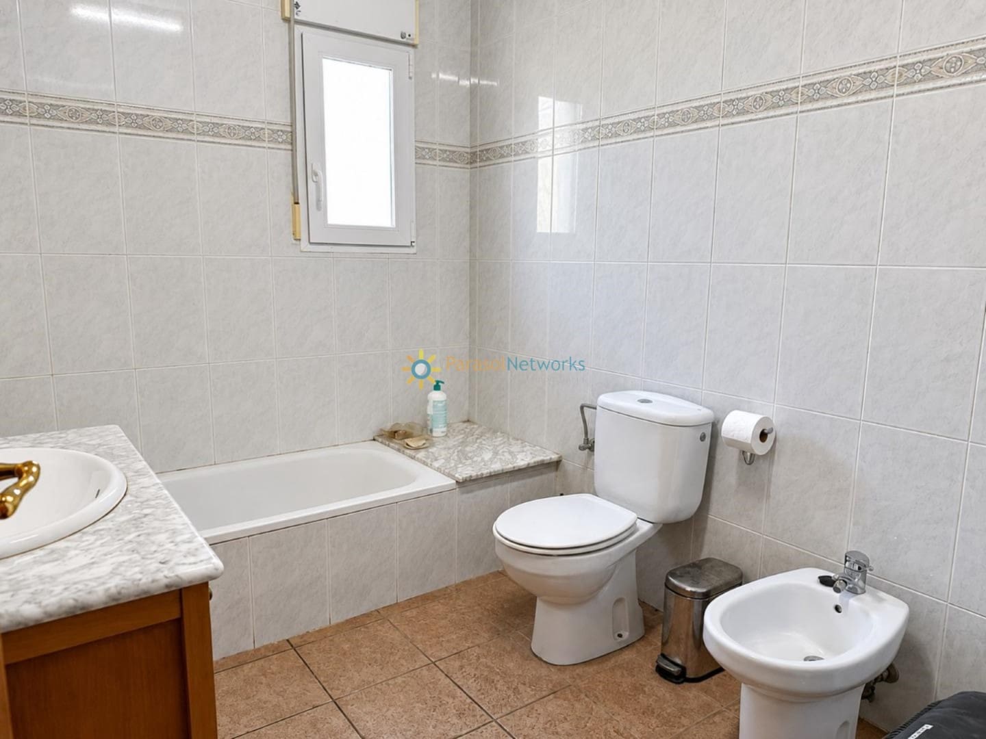 4 soverom Villa til salgs i Ontinyent med garasje - € 220 000 (Ref: 9928268)