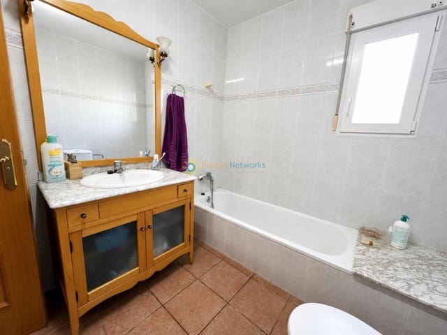 4 quarto Moradia para venda em Ontinyent com garagem - 220 000 € (Ref: 9928268)