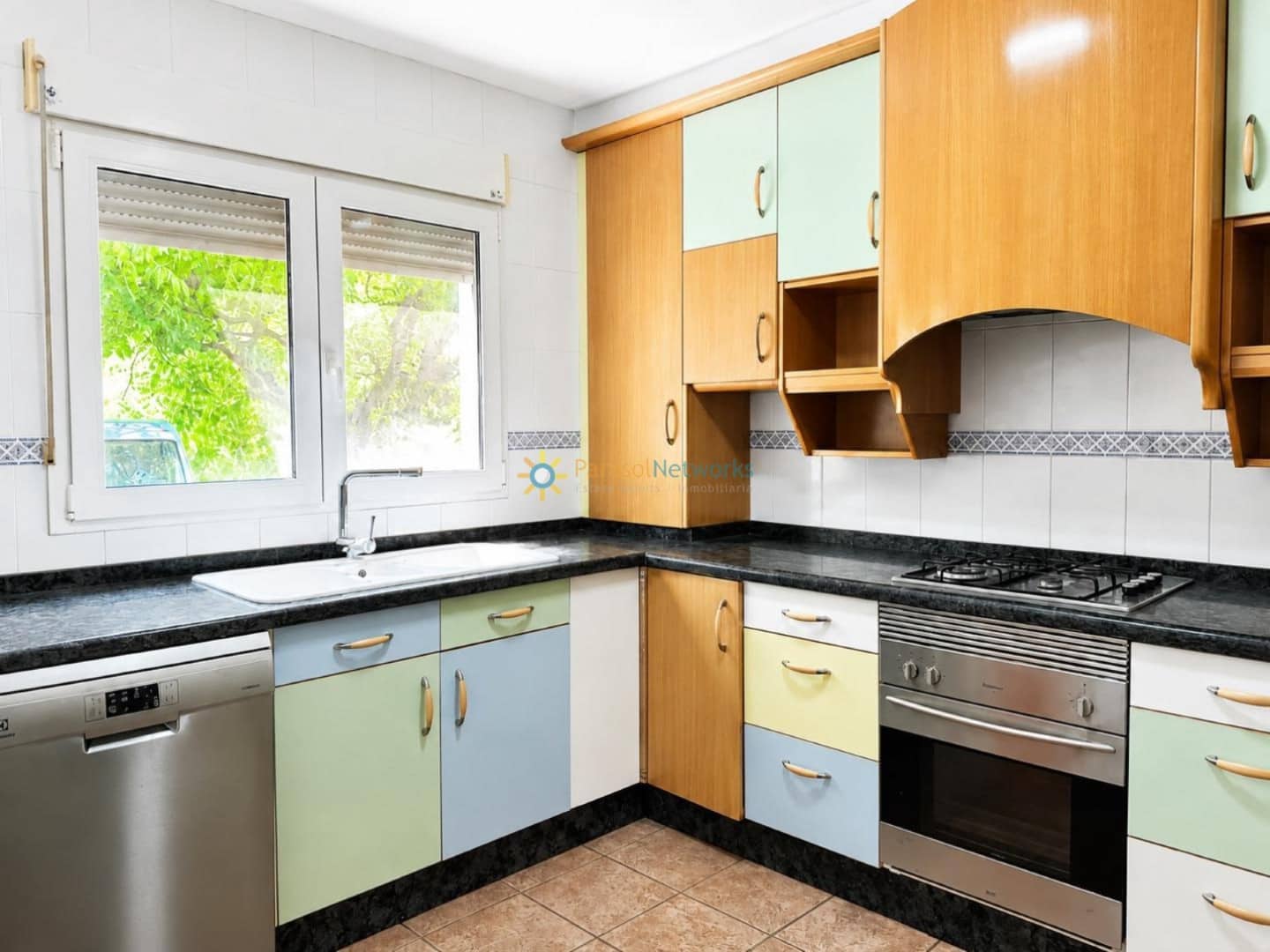 4 soverom Villa til salgs i Ontinyent med garasje - € 220 000 (Ref: 9928268)