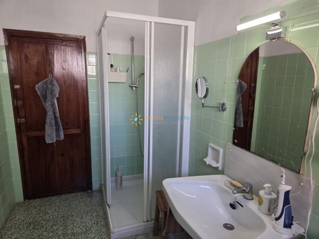 8 soveværelse Byhus til salg i Alcàntera de Xúquer - € 200.000 (Ref: 9928452)