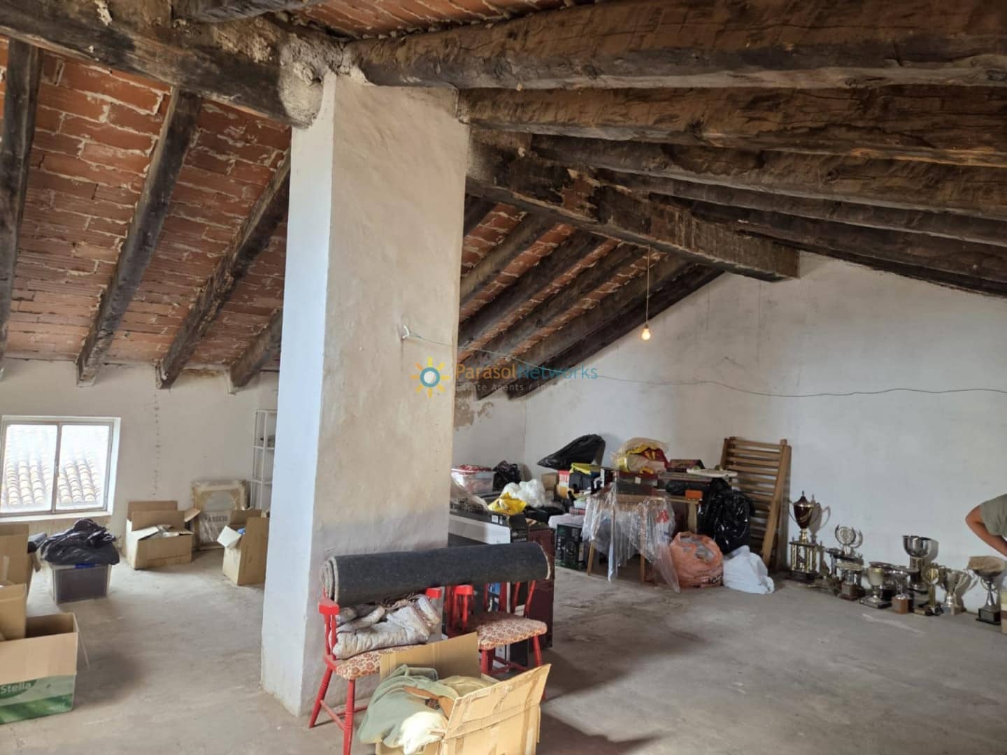 8 bedroom Townhouse for sale in Alcantera de Xuquer - € 200,000 (Ref: 9928452)