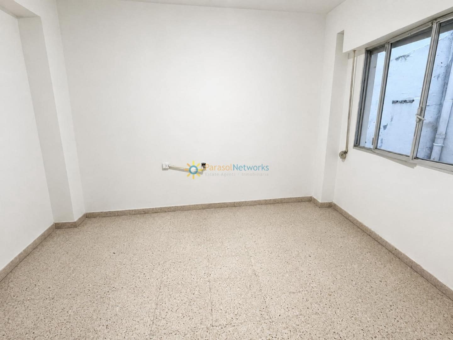 4 Zimmer Apartment zu verkaufen in Oliva - 120.000 € (Ref: 9928484)
