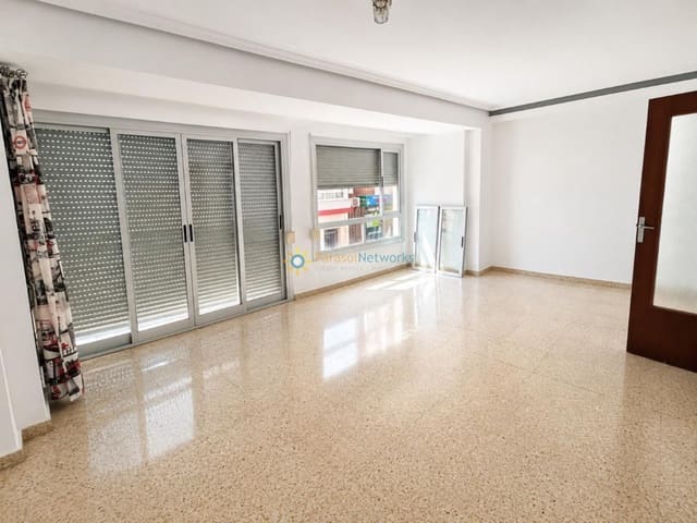 4 Zimmer Apartment zu verkaufen in Oliva Pueblo, Oliva - 120.000 € (Ref: 9928484)