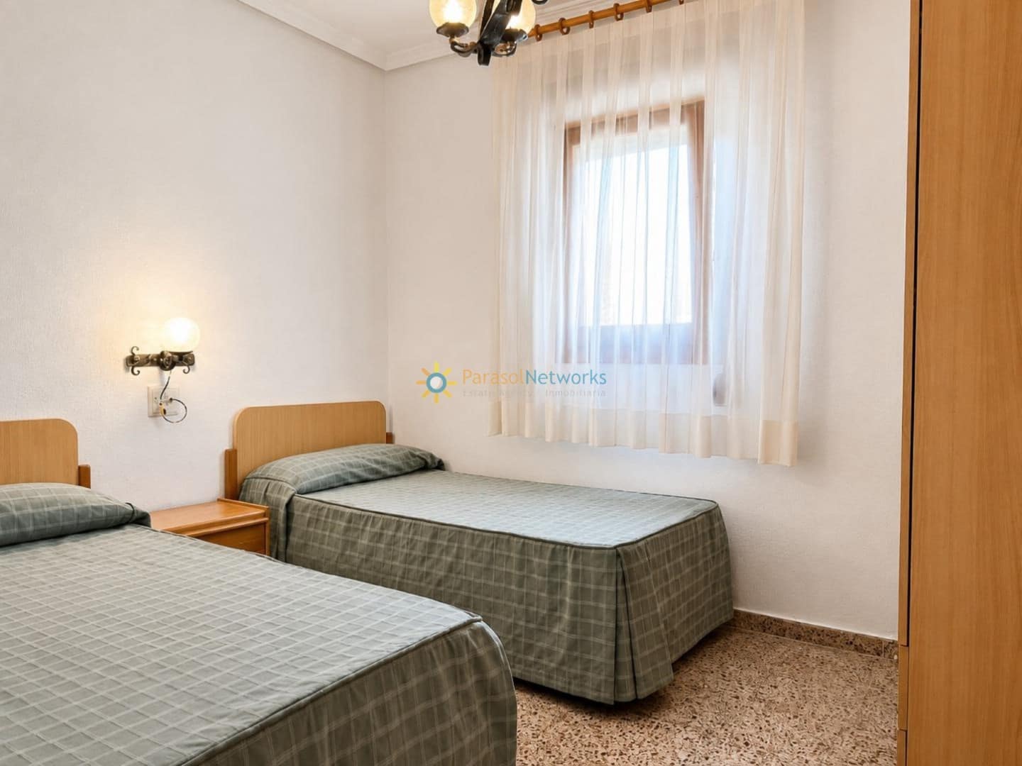 3 quarto Moradia para venda em Ontinyent com piscina garagem - 325 000 € (Ref: 9932148)