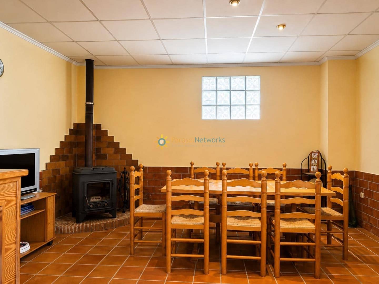 3 quarto Moradia para venda em Ontinyent com piscina garagem - 325 000 € (Ref: 9932148)