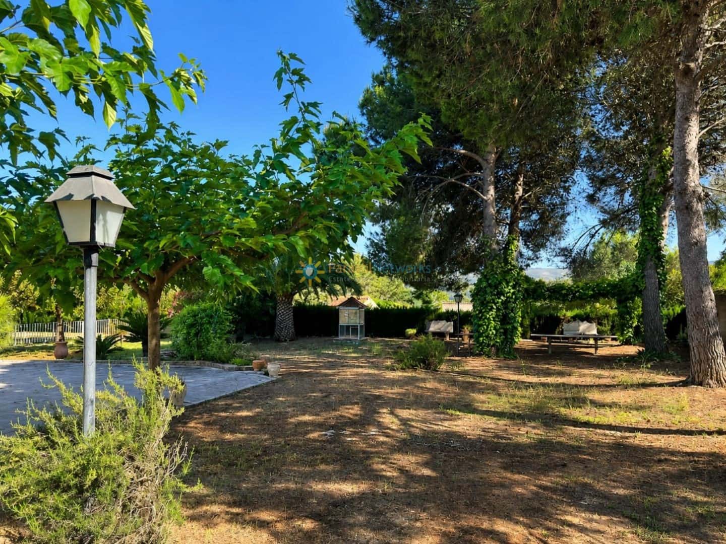 3 quarto Moradia para venda em Ontinyent com piscina garagem - 325 000 € (Ref: 9932148)