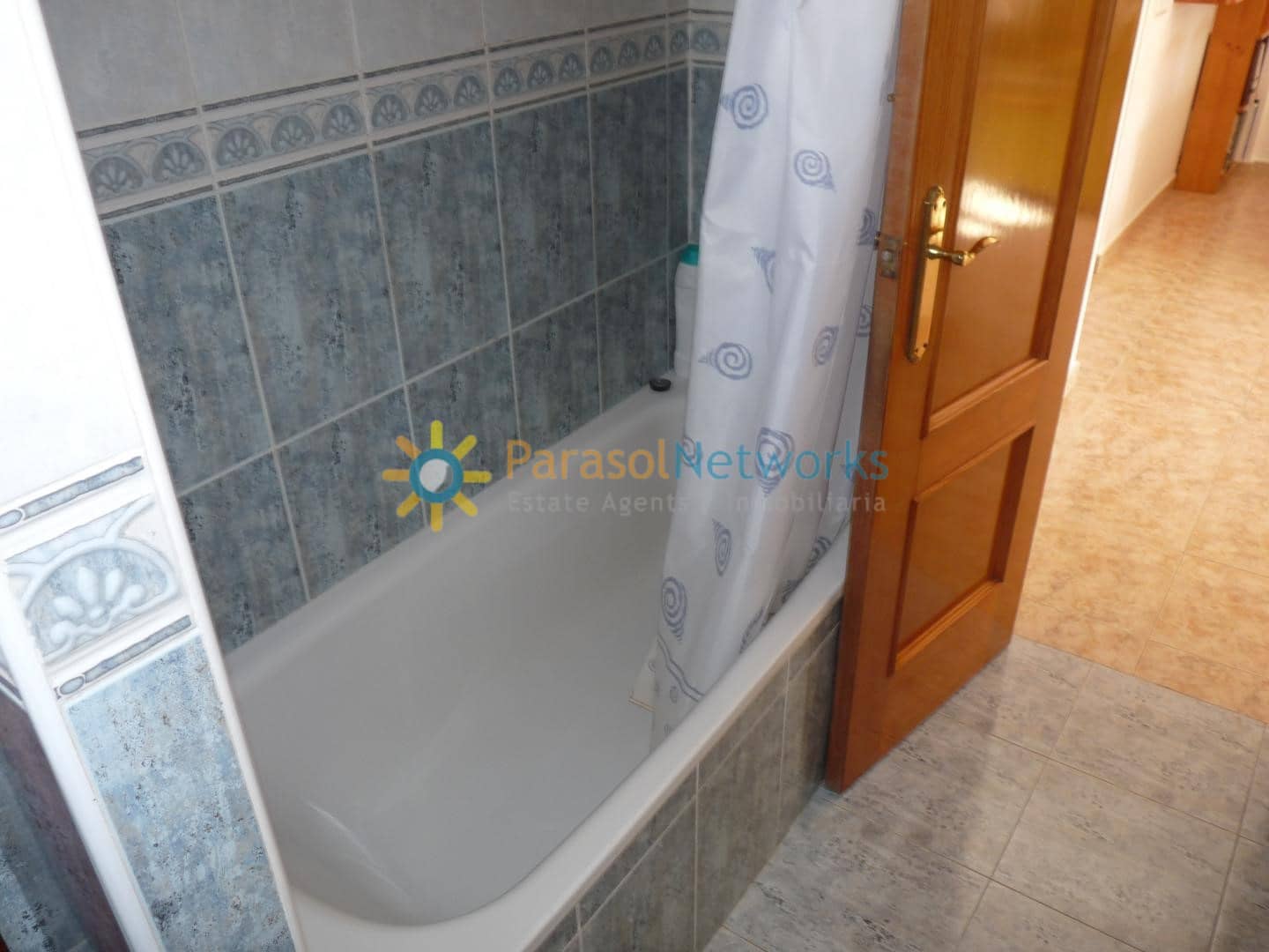 Appartement de 2 chambres à louer à Denia avec piscine garage - 500 € (Ref: 9961835)