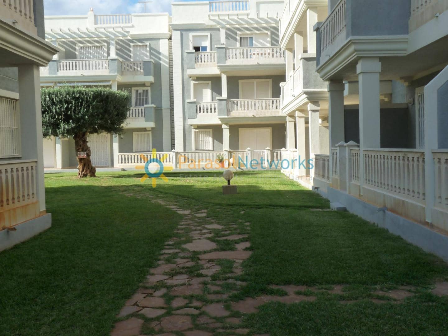 Appartement de 2 chambres à louer à Denia avec piscine garage - 500 € (Ref: 9961835)