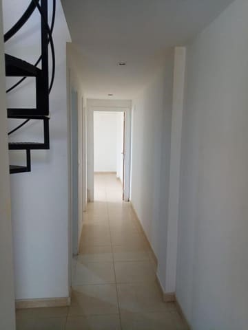 3 soveværelse Penthouse til leje i Villalonga med garage - € 800 (Ref: 9978043)
