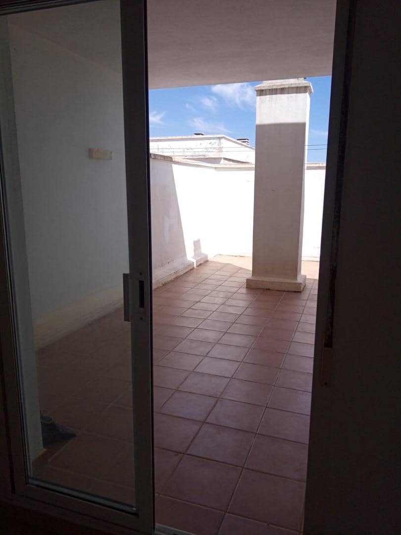 3 quarto Penthouse para arrendar em Villalonga com garagem - 800 € (Ref: 9978043)