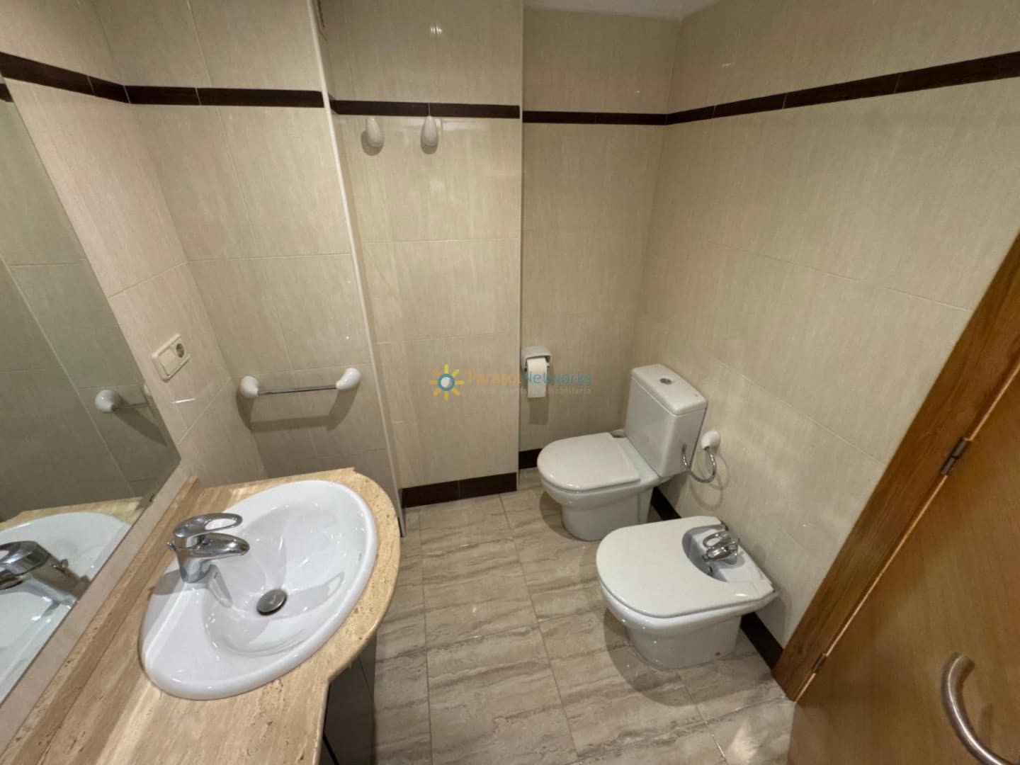 4 camera da letto Appartamento da affittare in Oliva - 800 € (Rif: 9978050)