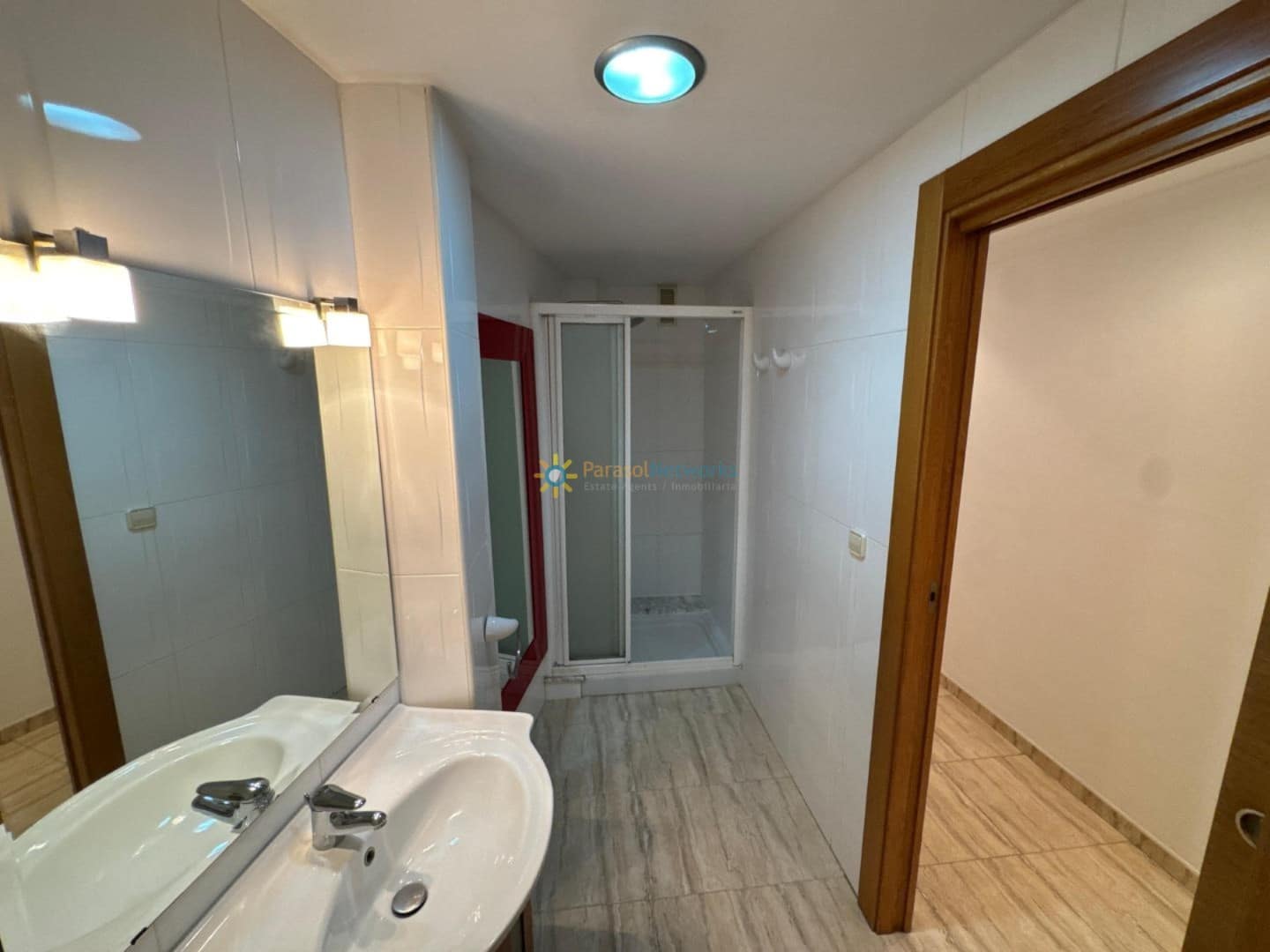 4 camera da letto Appartamento da affittare in Oliva - 800 € (Rif: 9978050)