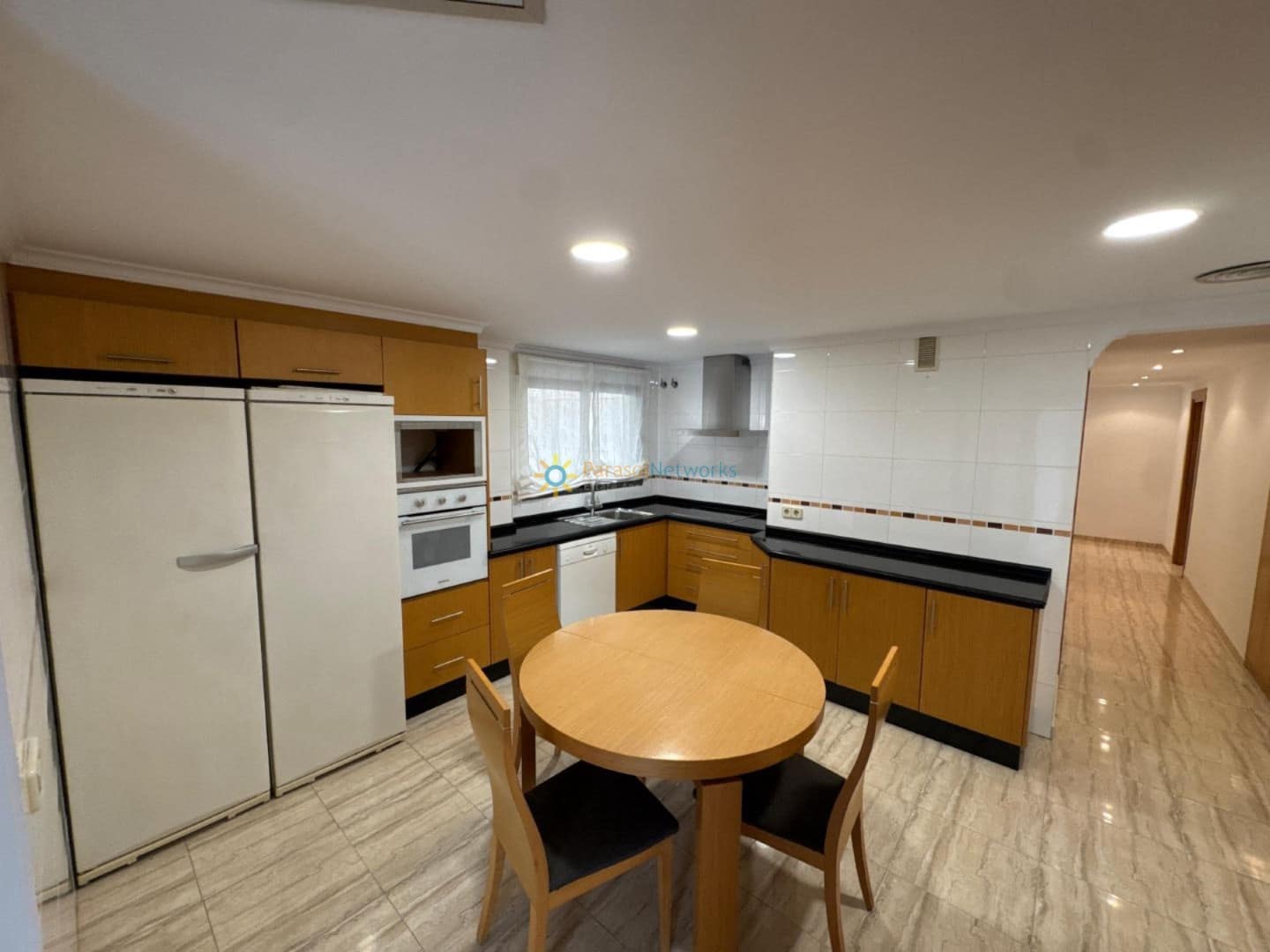 4 camera da letto Appartamento da affittare in Oliva - 800 € (Rif: 9978050)