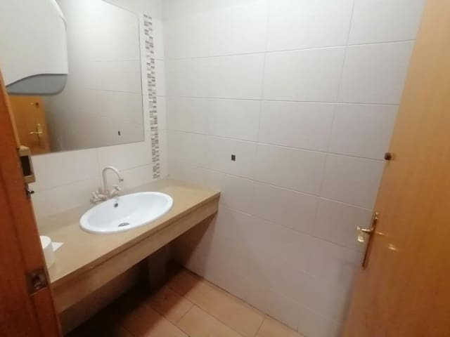 Bedrift til salgs i Oliva Pueblo, Oliva - € 80 000 (Ref: 9986140)