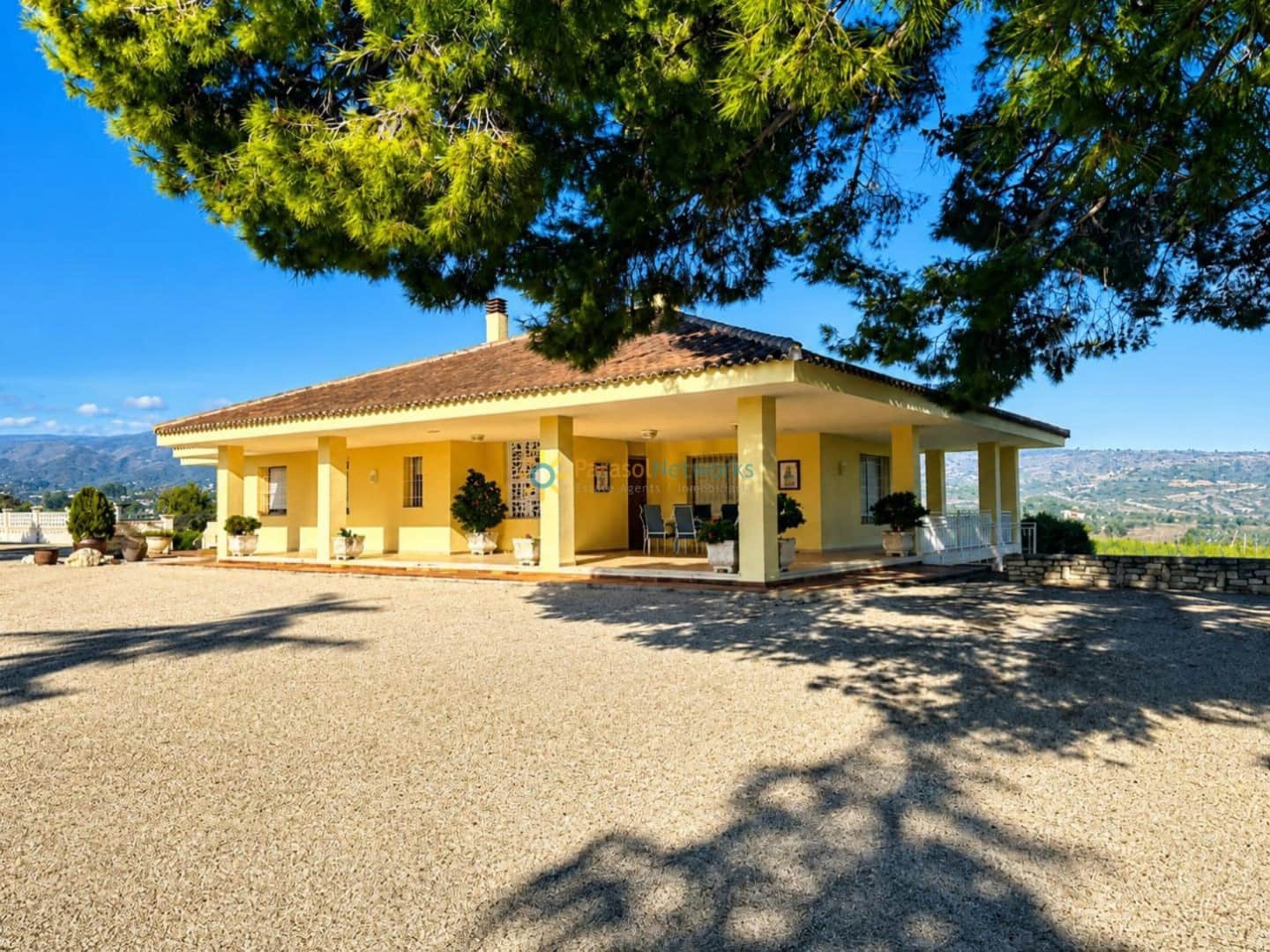 5 soverom Villa til salgs i Ontinyent med svømmebasseng garasje - € 470 000 (Ref: 9991907)