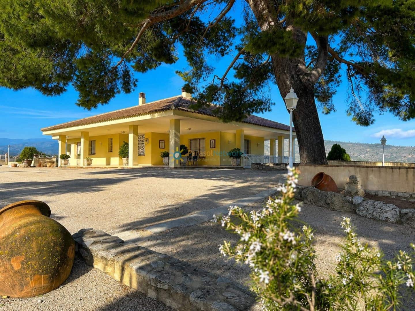 5 soverom Villa til salgs i Ontinyent med svømmebasseng garasje - € 470 000 (Ref: 9991907)