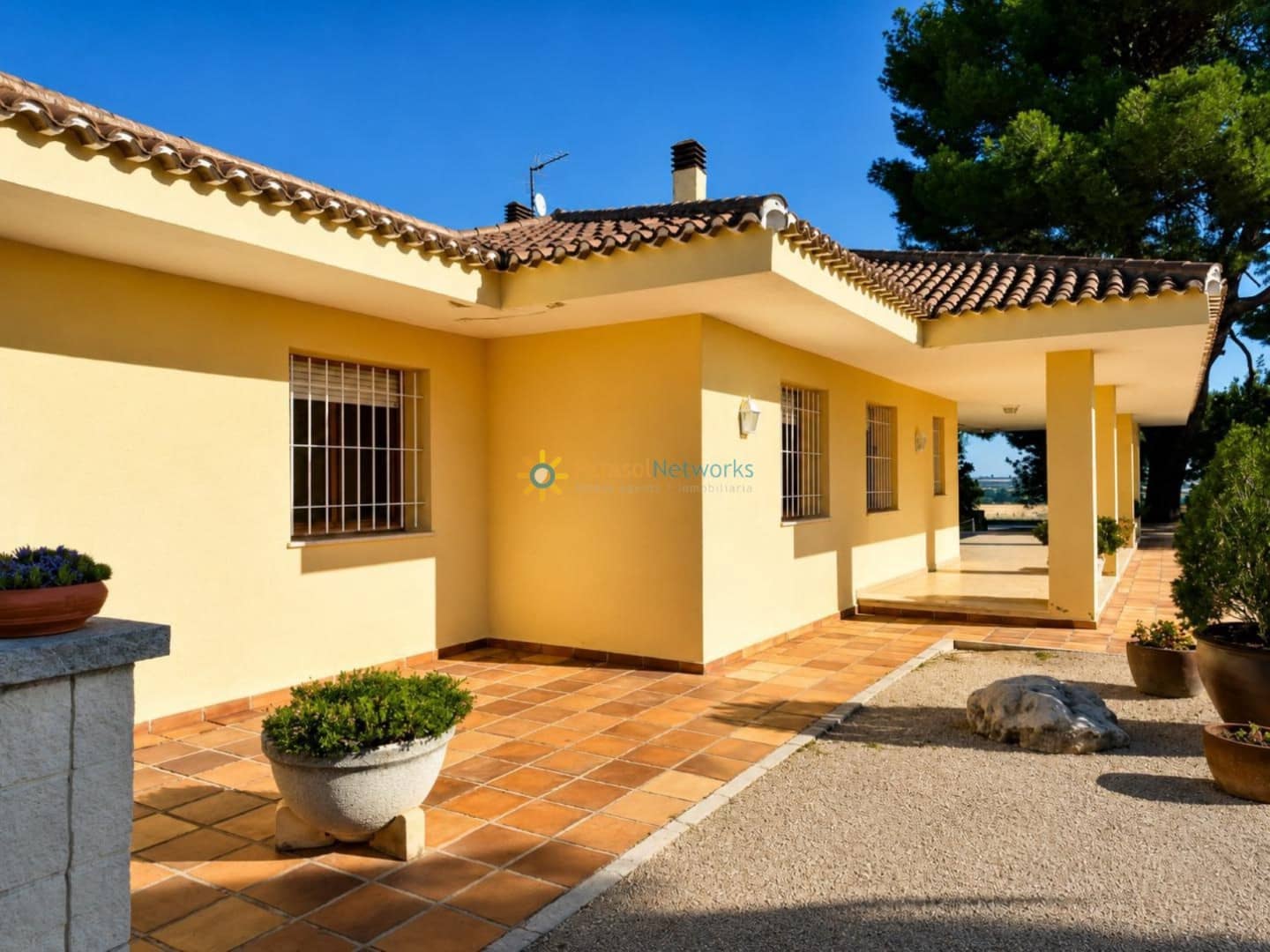 5 soverom Villa til salgs i Ontinyent med svømmebasseng garasje - € 470 000 (Ref: 9991907)