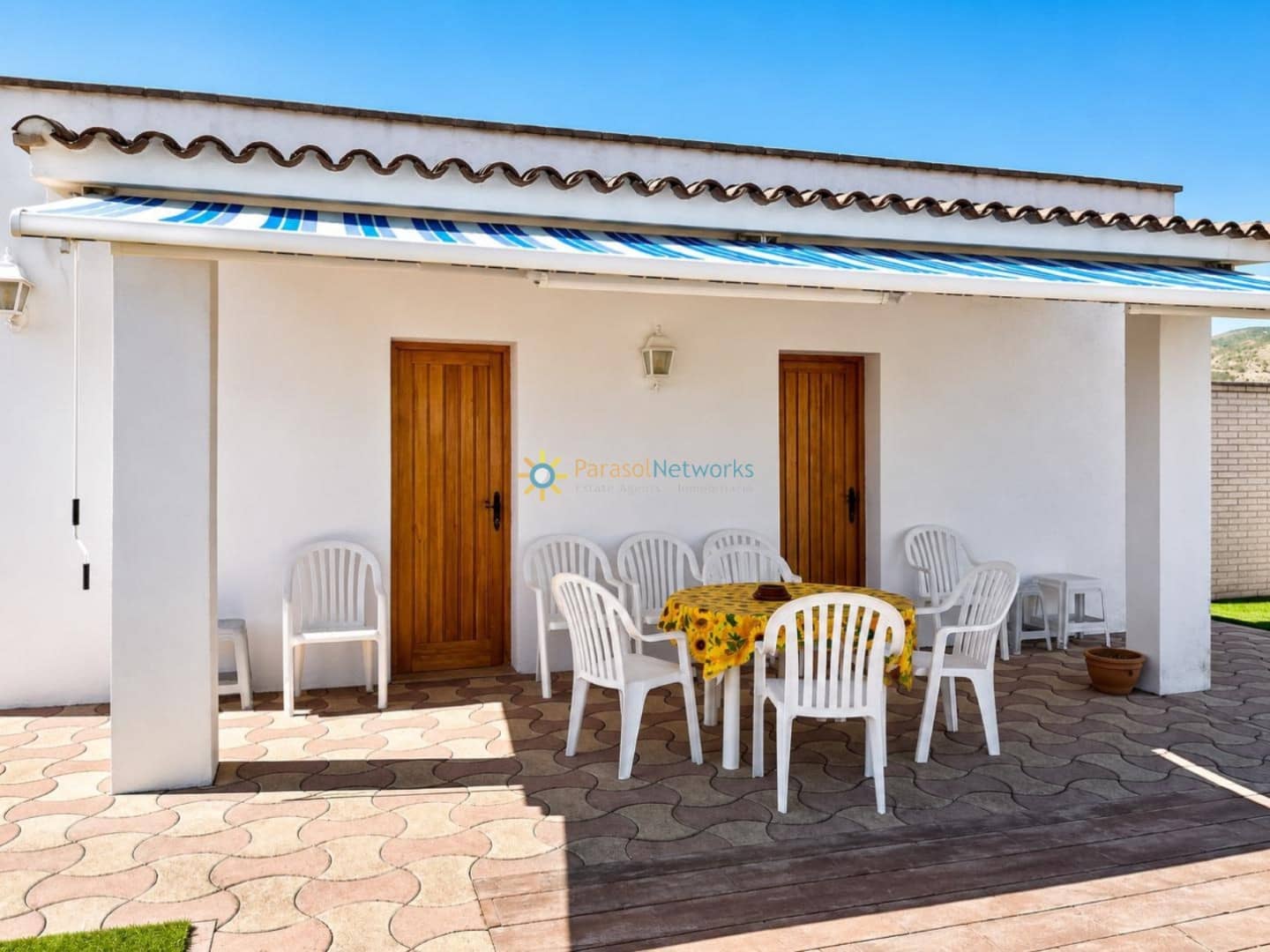 5 soverom Villa til salgs i Ontinyent med svømmebasseng garasje - € 470 000 (Ref: 9991907)