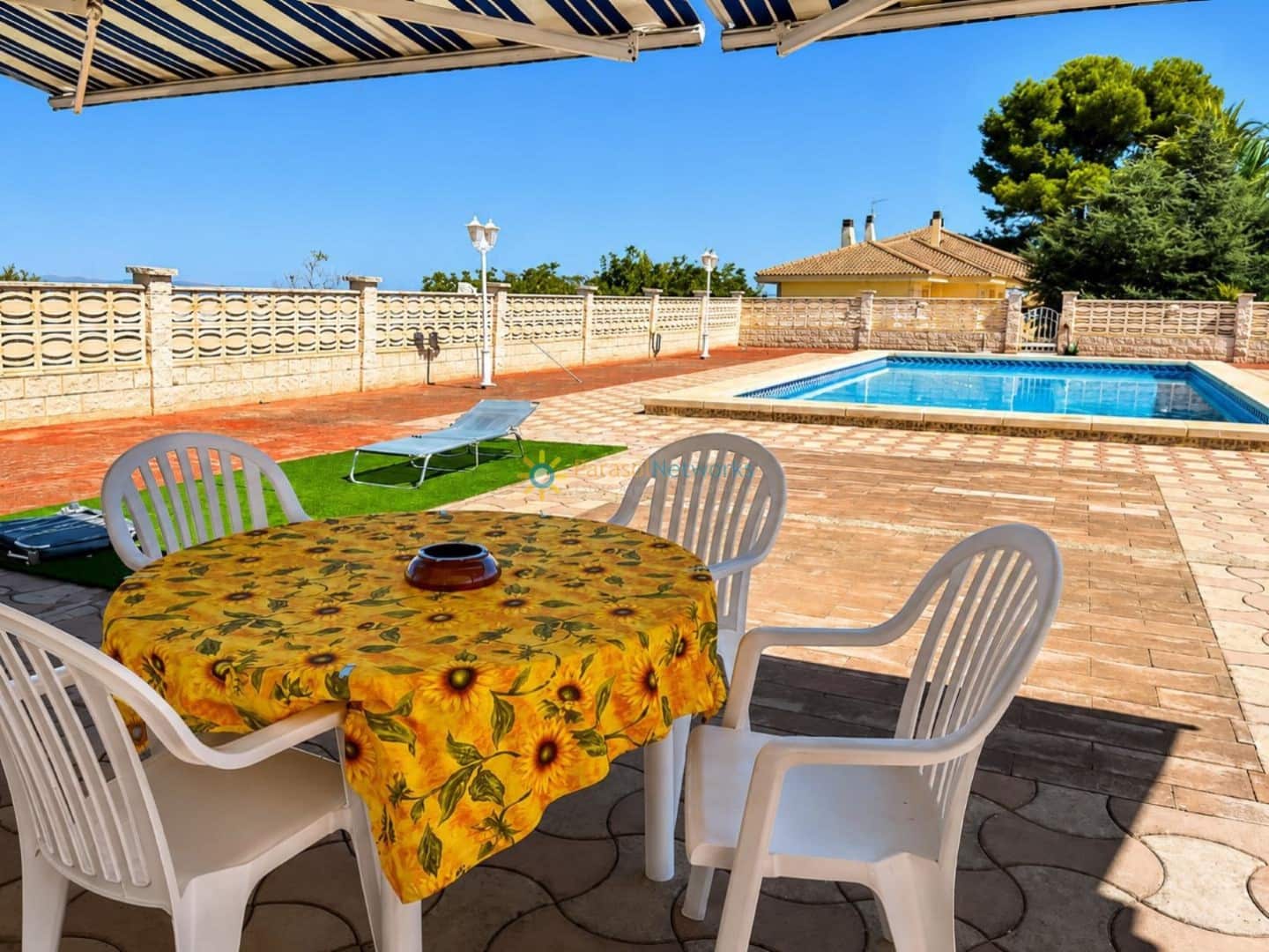 5 soverom Villa til salgs i Ontinyent med svømmebasseng garasje - € 470 000 (Ref: 9991907)