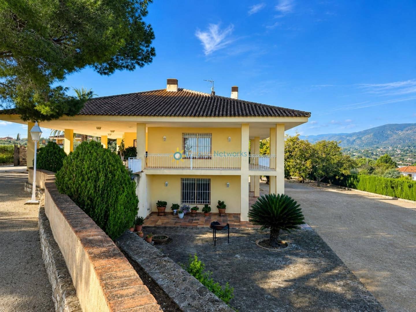 5 soverom Villa til salgs i Ontinyent med svømmebasseng garasje - € 470 000 (Ref: 9991907)