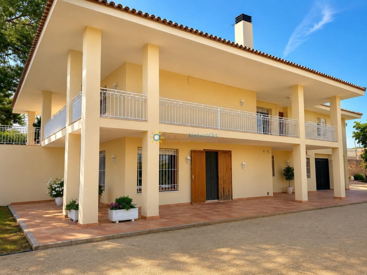 5 soverom Villa til salgs i Ontinyent med svømmebasseng garasje - € 470 000 (Ref: 9991907)